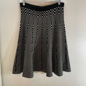 Grace Elements Diamonds Spotted Thick Rayon Fabric Knee Length Skirt Size Small